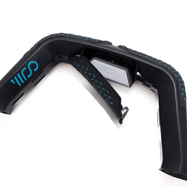 WOO Big Air Handle in nero e turchese con alloggiamento sensore integrato